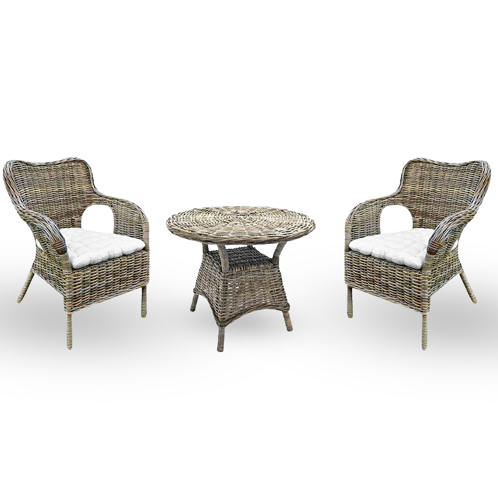 Set di 2 poltrone con 1 tavolino kariba in rattan grigio con cuscini in omaggio .